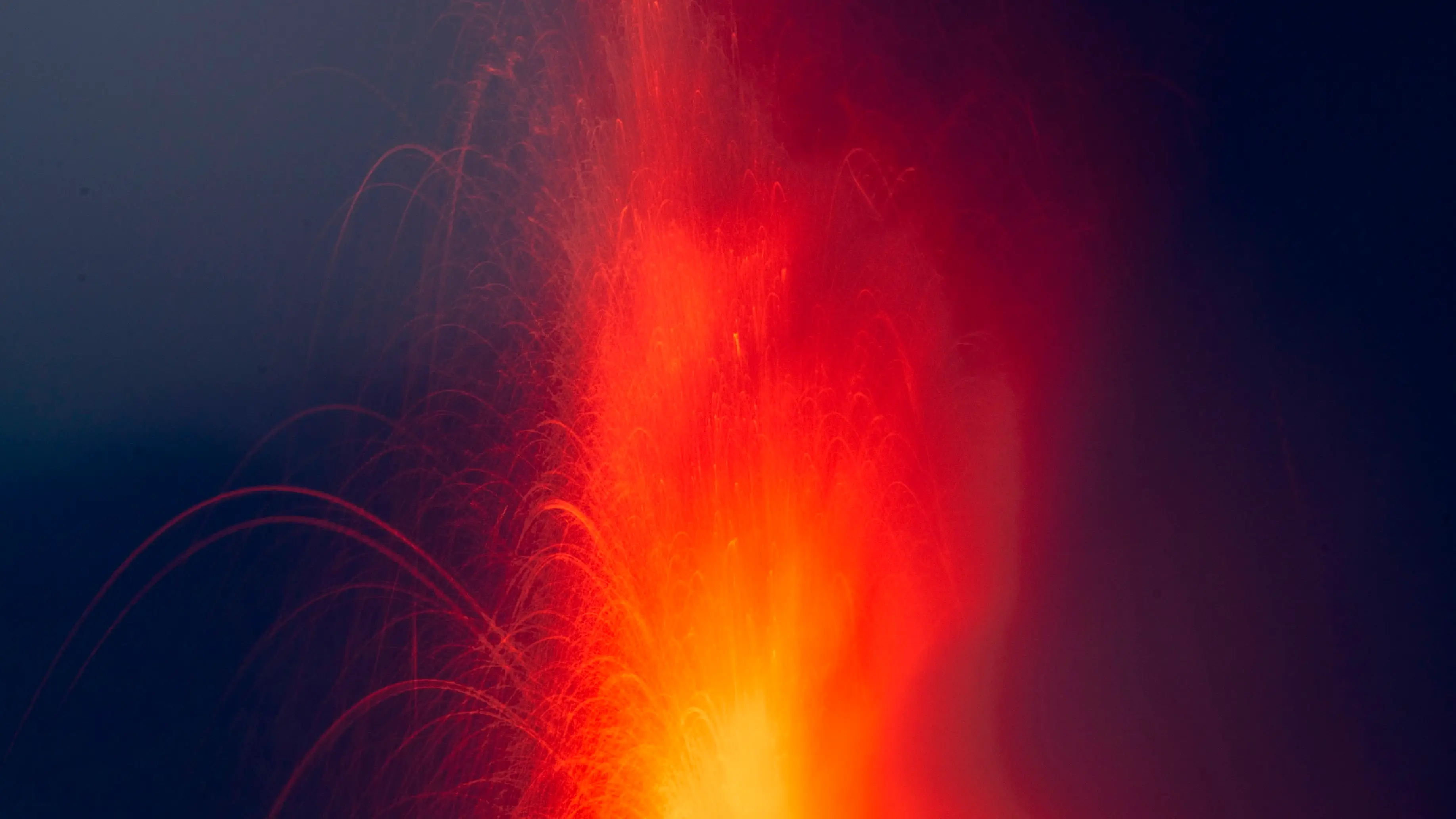 Imagen de la boca del volcán tomada desde la montaña de La Laguna, en Los Llanos de Aridane.