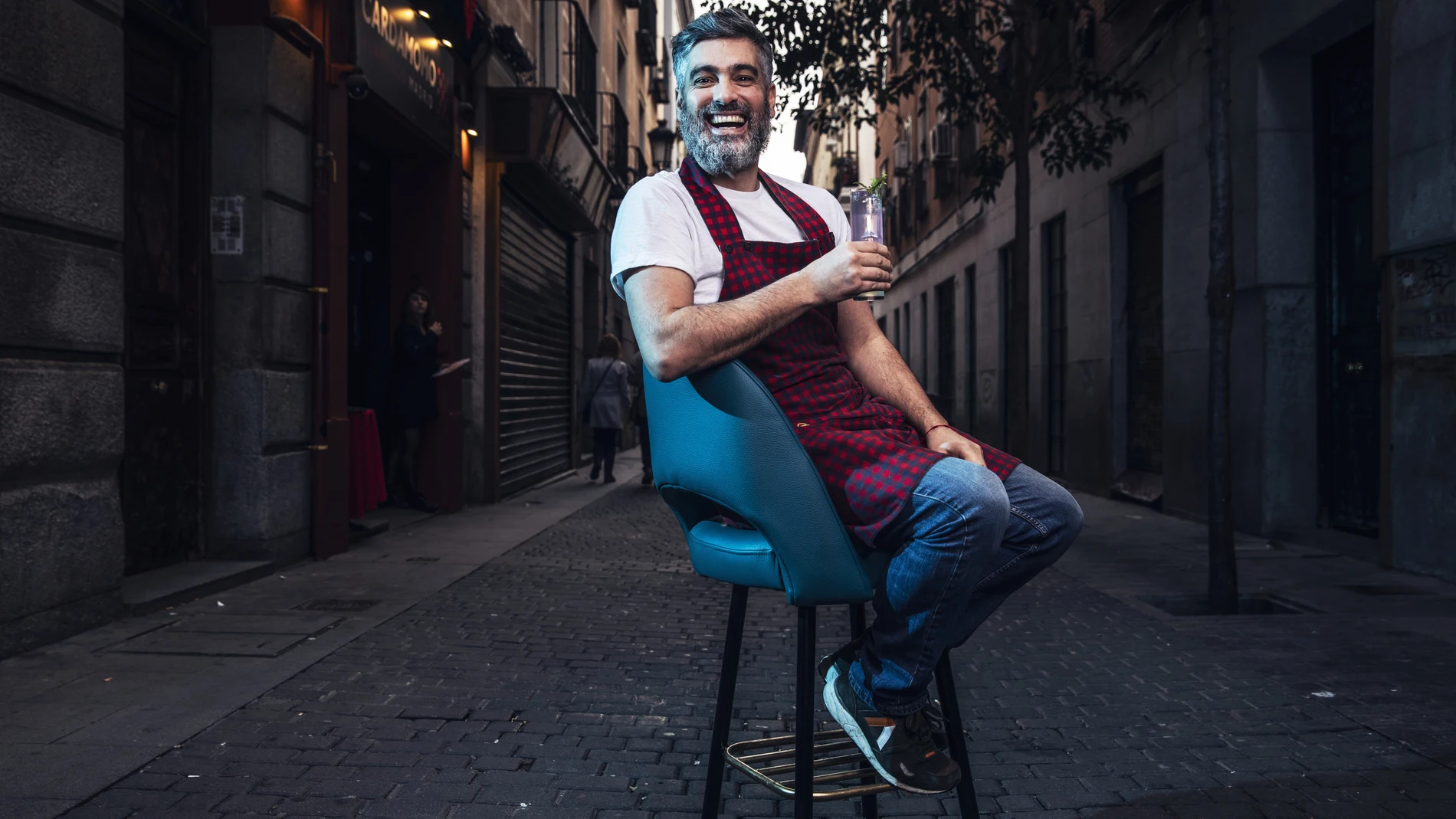 11-2-20. Madrid. Diego Cabrera, Coctelero. © Gonzalo Pérez Mata