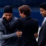Leonardo, NAsser Al Khelaif y Kylian Mbappe