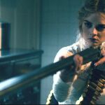 Samara Weaving en "Noche de bodas" ("Ready or Not"), una de nuestras recomendaciones para pasar un octubre terrorífico