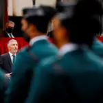 El ministro del Interior, Fernando Grande-Marlaska, en al acto central de la celebración de la festividad de la Virgen del Pilar, patrona de la Guardia Civil, este domingo de Córdoba. EFE/Salas