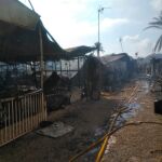 Imagen facilitada por los Bomberos que se retiran de la zona del incendio de Camping Villas Caravaning