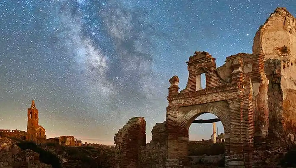 Los vecinos cuentan que en las calles de Belchite ocurren sucesos paranormales