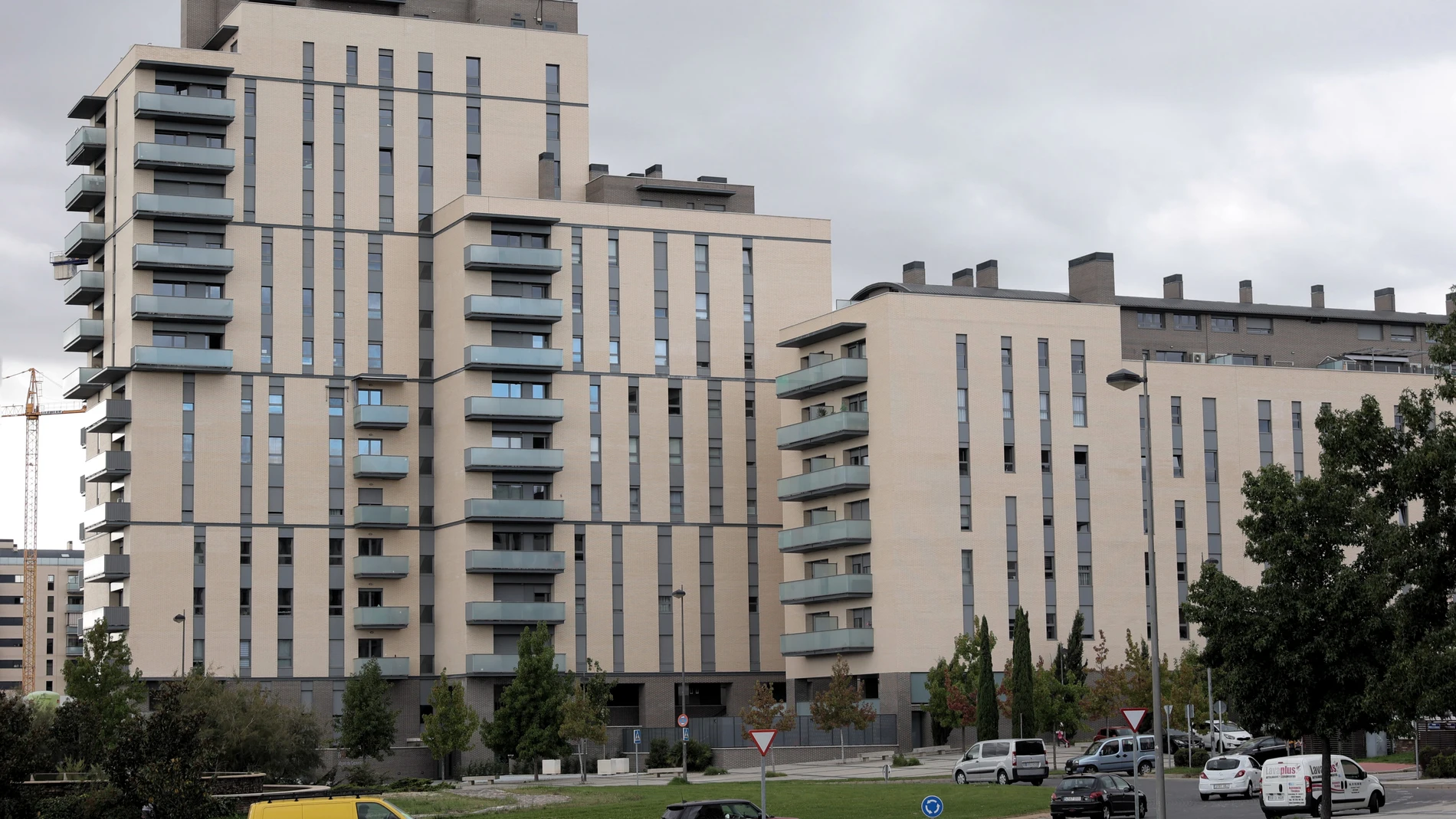 Bloques de edificios habitados en la capital