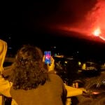 Madrugada de fuertes explosiones en La Palma
