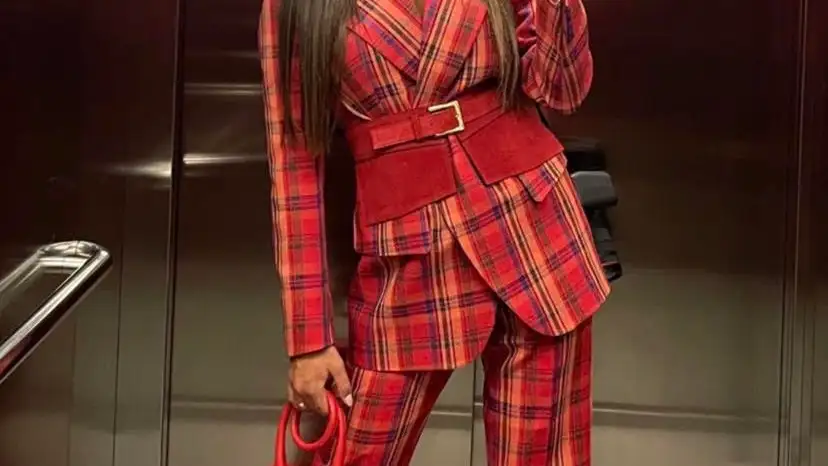 Violeta Mangriñán con traje de Uterqüe.
