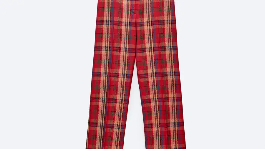 Pantalón cuadros.