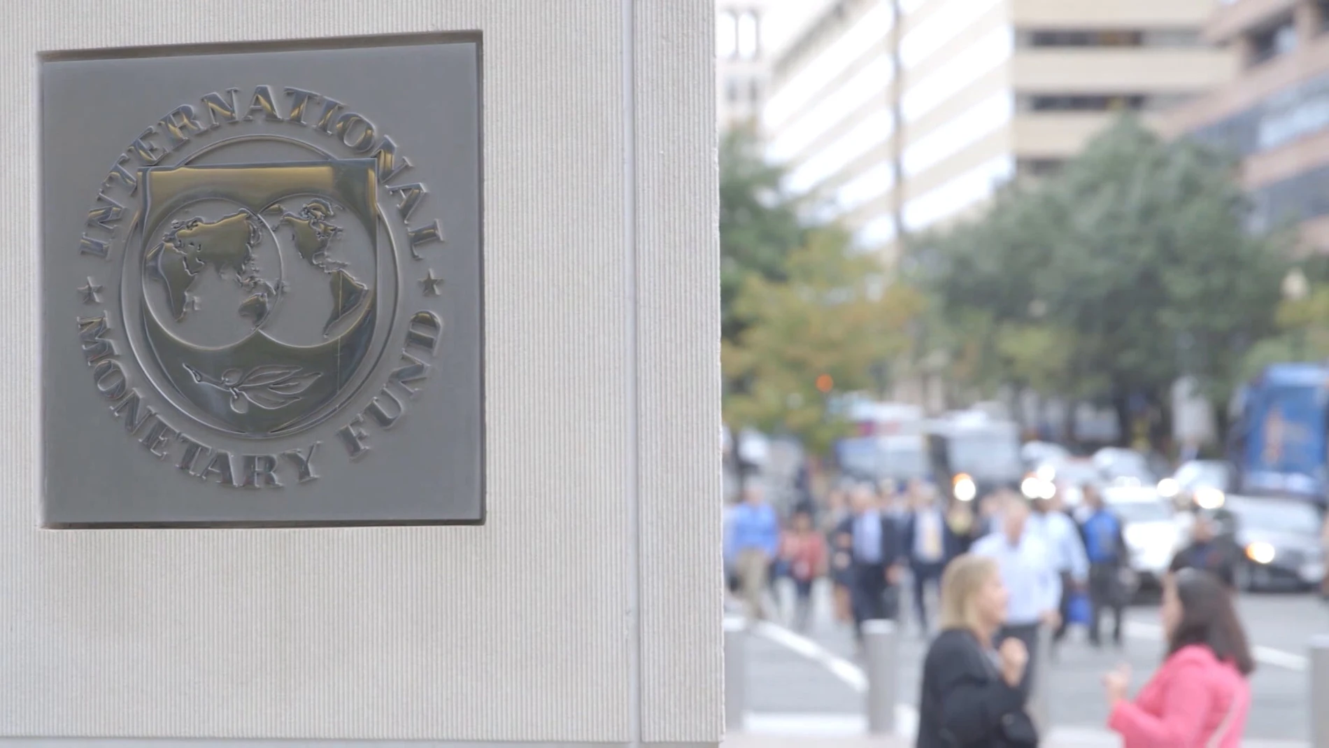 El FMI recorta también la previsión de crecimiento del Gobierno y la deja en el 5,7% este año