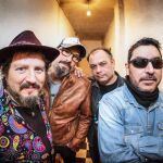 Gruff publican su álbum debut, "Swamp Tales"