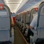 Un piloto de Iberia Express agradeció este viernes en pleno vuelo de La Palma a Madrid la gran labor realizada por un grupo de guardias civiles de Zaragoza