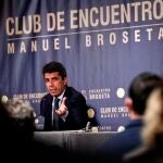 El presidente del PPCV, Carlos Mazón, duante la conferencia "La Comunitat de tots" que ha imparte este martes en el Club de Encuentro Manuel Broseta