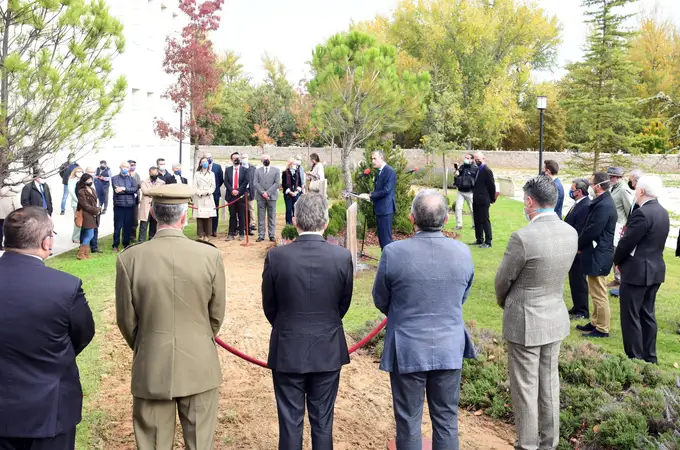 Homenaje de la Universidad de Burgos al “padre” de Atapuerca Homenaje de la Universidad de Burgos al “padre” de Atapuerca