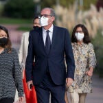 Ángel Gabilondo, a su llegada al acto de investidura de los periodistas Iñaku Gabilondo y Carlos Herrera como Doctores Honoris Causa por la Universidad Europea de Madrid, a 21 de octubre de 2021
