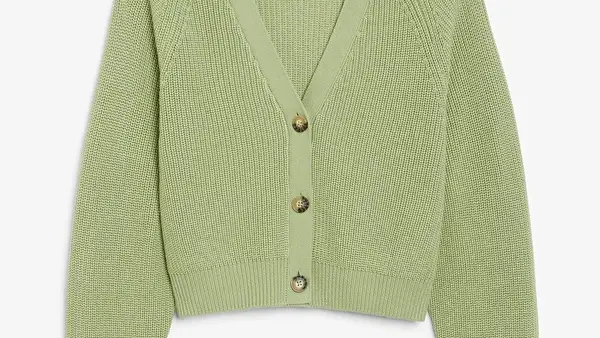 Cárdigan de punto en color verde, de Monki