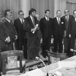 ¿Con qué riman los Pactos de la Moncloa?