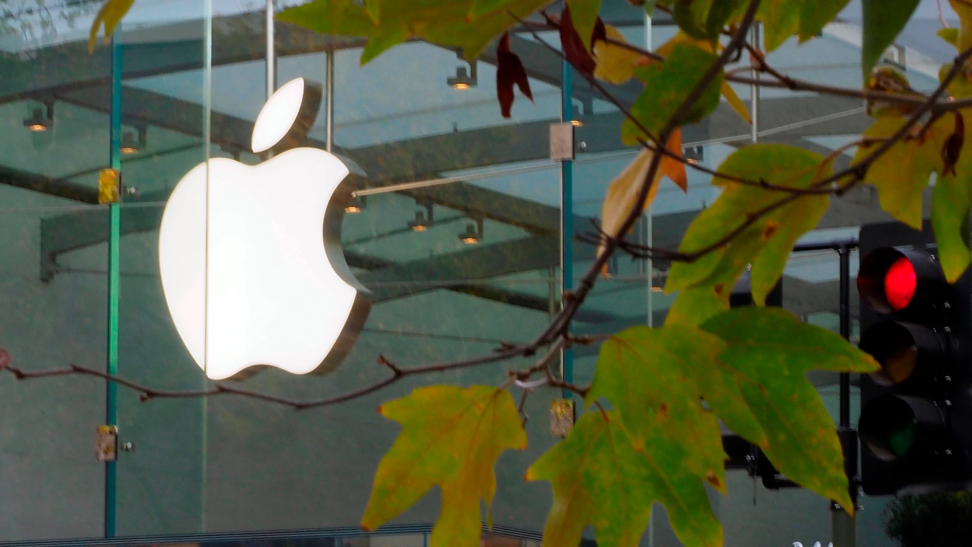 Apple acelera su coche eléctrico y centra su estrategia en la conducción autónoma