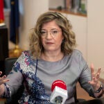 La presidenta de Adif, María Luisa Domínguez, durante la entrevista