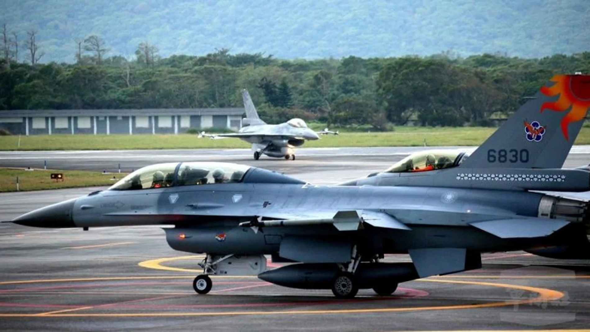 Imagen de un F16 de Taiwán. El ministro de Exteriores de China, Wang Yi, ha asegurado este sábado que la única vía de futuro que espera a Taiwán es la de la unificación con la parte continental, en medio de meses de tensión con el territorio y, de unos días a esta parte, con sus aspiraciones para obtener más representación internacional.