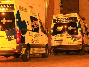 Ambulancias de Sacyl que acudieron al lugar de los hechos Ambulancias de Sacyl que acudieron al lugar de los hechos