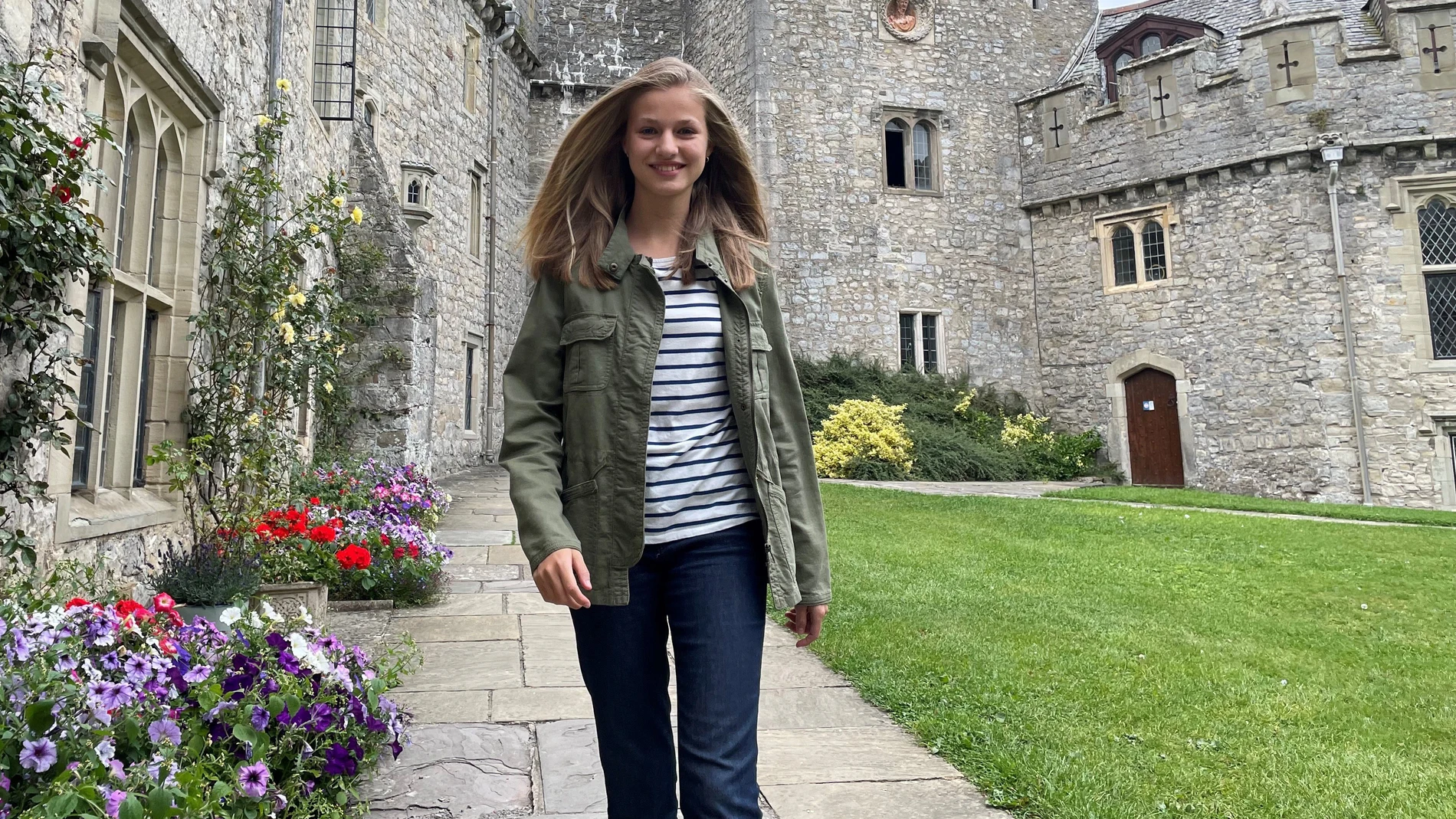 La princesa Leonor de Borbón a su llegada al UWC Atlantic College de Gales