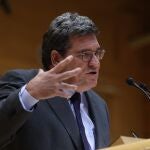 El ministro de Seguridad Social, José Luis Escrivá, durante la sesión de control al Gobierno en el pleno del Senado, el pasado 2 de noviembre