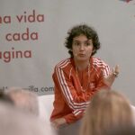 La escritora francesa Fatima Daas, durante su visita a la Feria del Libro de Sevilla