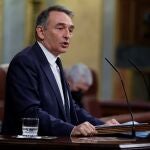 El diputado de Unidas Podemos Enrique Santiago interviene en la segunda jornada de debates de las siete enmiendas a la totalidad del proyecto de Ley de Presupuestos Generales del Estado para 2022, este jueves, en el Congreso de los Diputados
