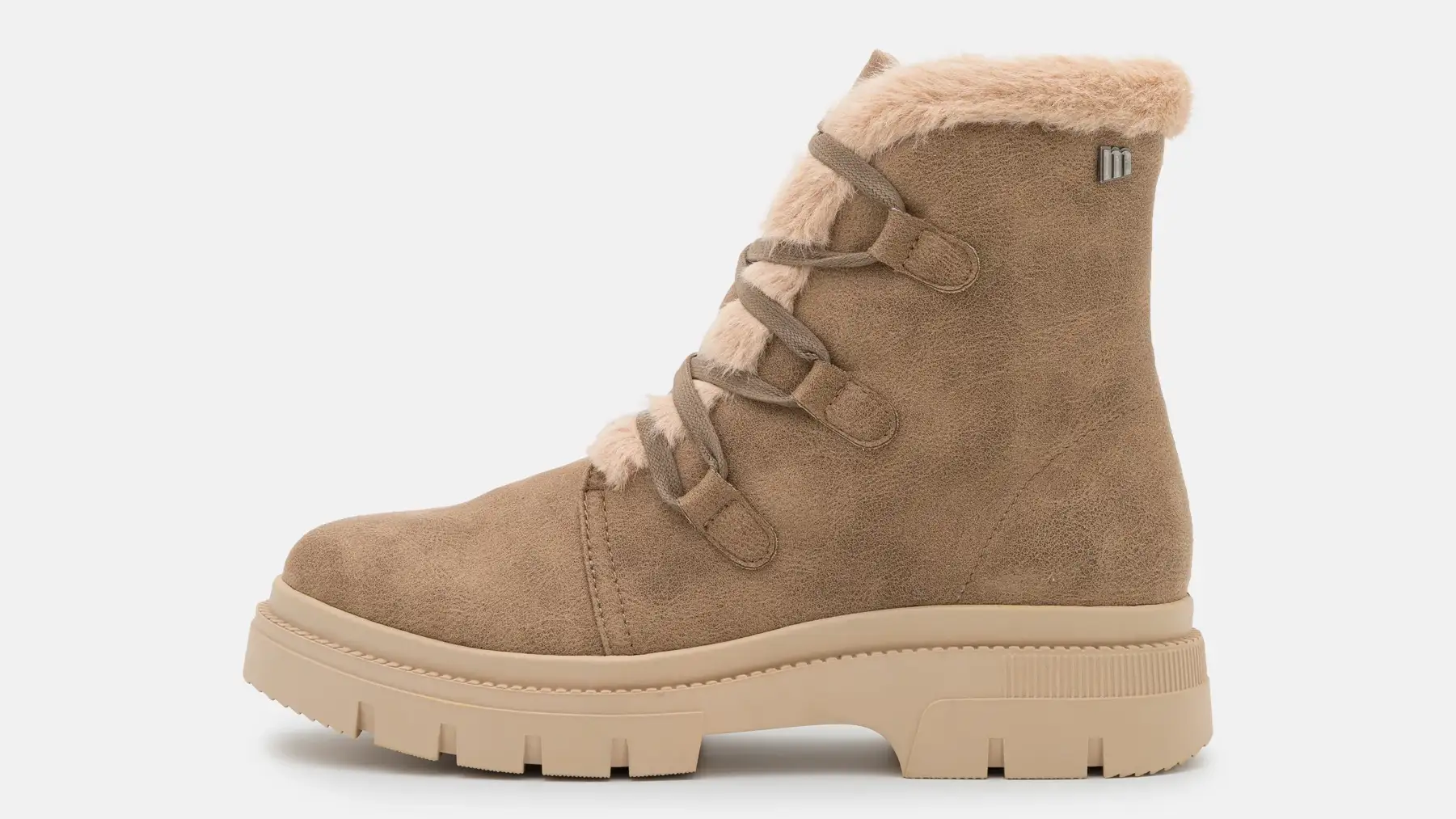 Botines con cordones y forro, de New Mirte