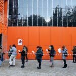 Centenares de personas asisten a los exámenes de oposición a la Administración General del Estado en Valladolid