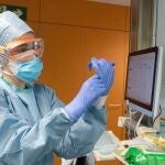 Imagen de una profesional sanitaria cedida por Satse