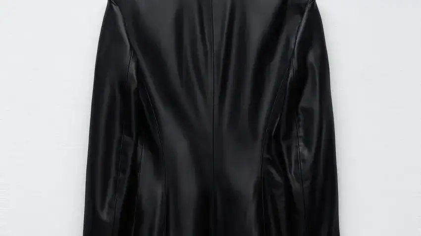 Blazer efecto piel.