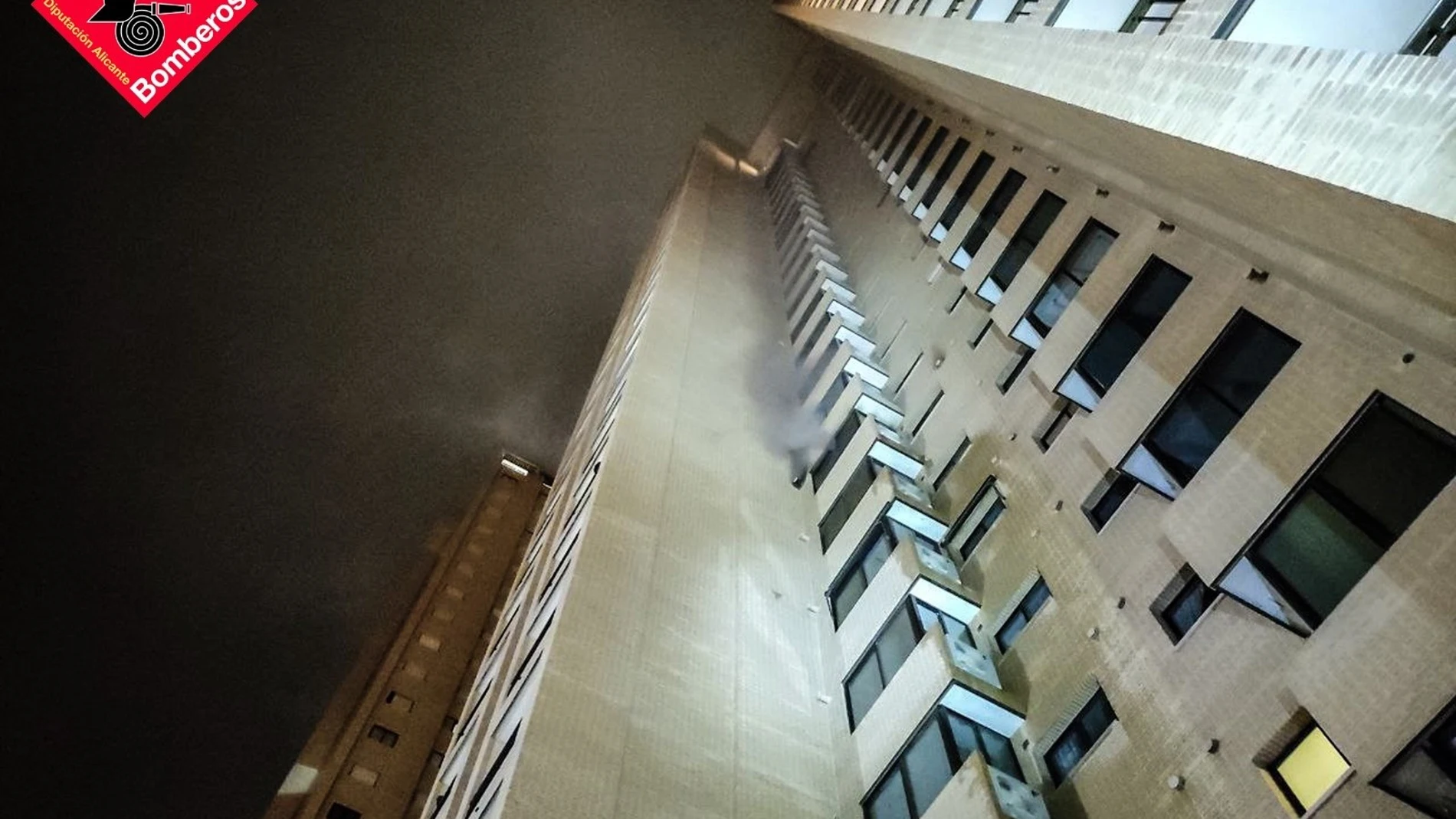 Incendio en viviendaBOMBEROS DE ALICANTE12/11/2021