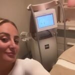 Rocío Flores se somete a un tratamiento
