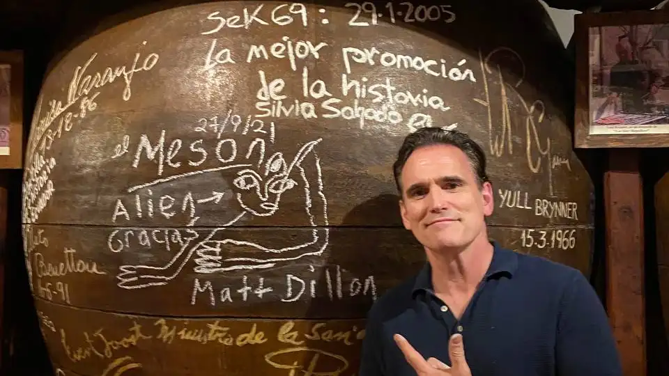 Matt Dillon fue otro de los actores que dejó su recuerdo con tiza
