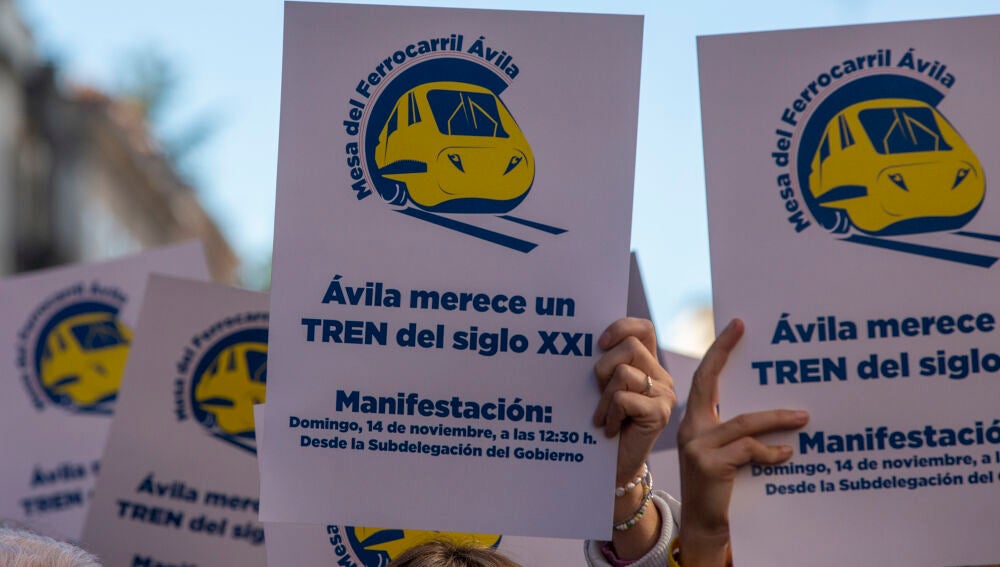 Más de 4.000 abulenses claman por un “tren del siglo XXI”