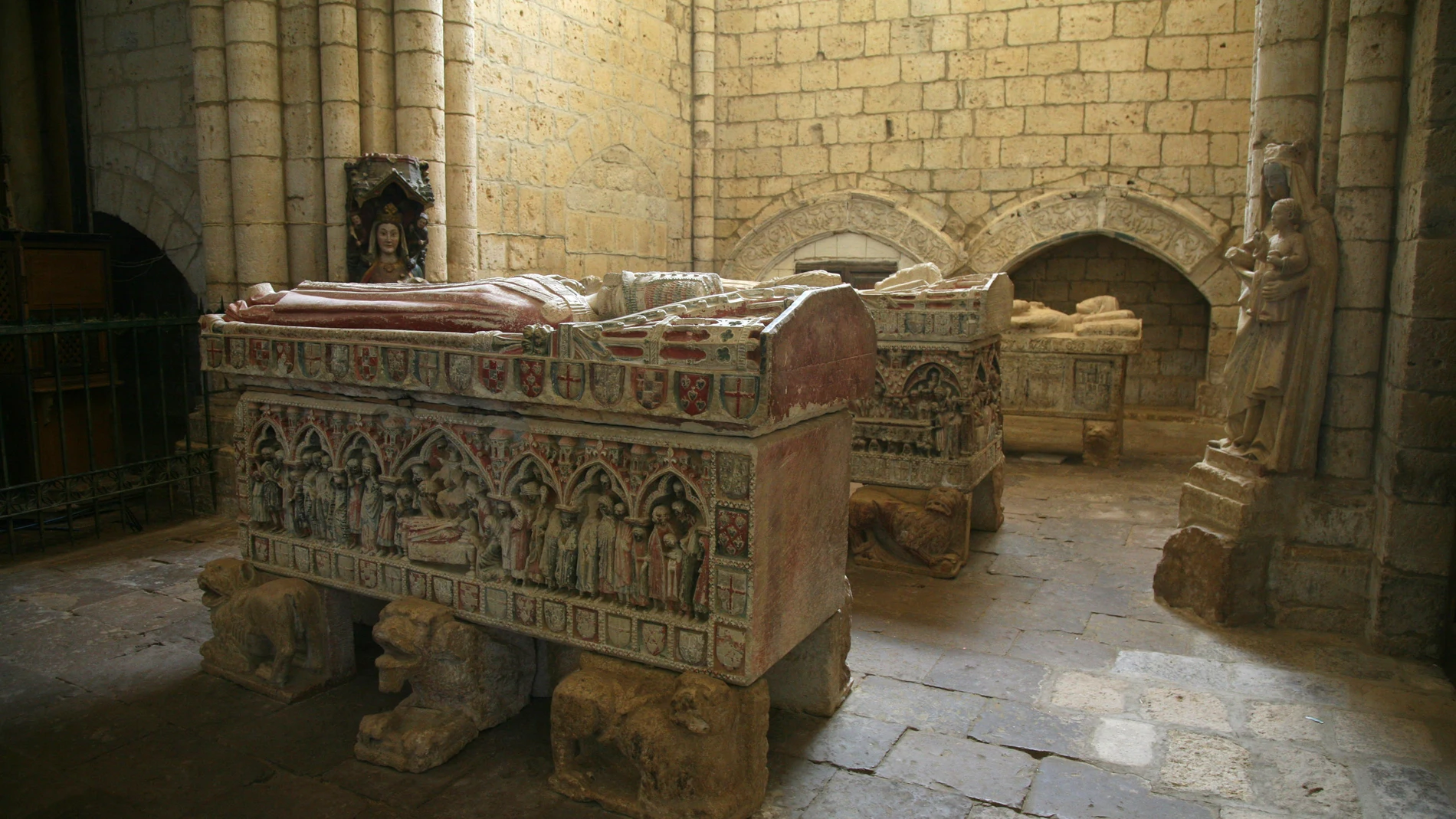 Iglesia de Santa María la Blanca en Villalcázar de Sirga (Palencia)