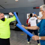 Reportaje en el Gimnasio Paidesport Center La Ermita, de clases deportivas para personas mayores.