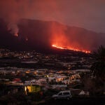 Erupción del volcán vista desde la Montaña Tenisca en Los Llanos de Aridan