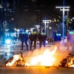 Violentas protestas se apoderaron el viernes del centro de Róterdam