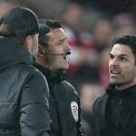 Arteta y Klopp tuvieron un duro cruce de palabras en el Liverpool - Arsenal