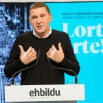 El submarino: Bildu y la «cultura de la paz»