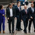 La colación semáforo -que nunca se ha probado en un gobierno nacional- sustituirá a la actual “gran coalición” de los grandes partidos tradicionales del país