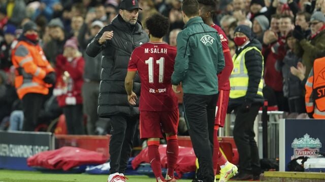 Jurgen Klopp y Mohamed Salah
