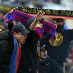 Miembros de los Boixos Nois, en el Camp Nou