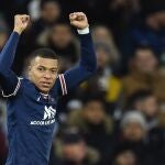 Kylian Mbappé celebra su gol contra el Manchester City en Champions.