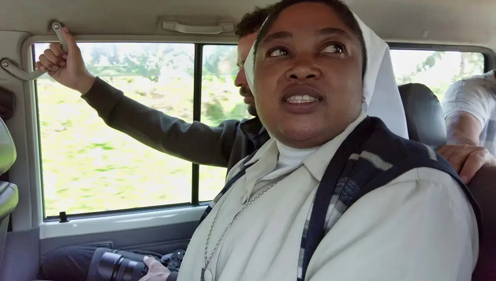 La hermana Chantal, durante el viaje desde Rubare a Goma (Congo)