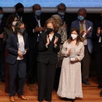 La Reina Sofía hace entrega del X Premio de la AVT "Verdad, Memoria, Dignidad y Justicia" a los profesionales sanitarios de España. Recogen el premio la médica María Bringas y la enfermera Carmen Casal durante el acto de conmemoración del 40º aniversario de la fundación de la Asociación Víctimas del Terrorismo, a 30 de noviembre de 2021, en Madrid (España).CASA REAL;FAMOSOS;POLÍTICA;TERRORISMO;ASOCIACIÓNAntonio Gutiérrez / Europa Press30/11/2021
