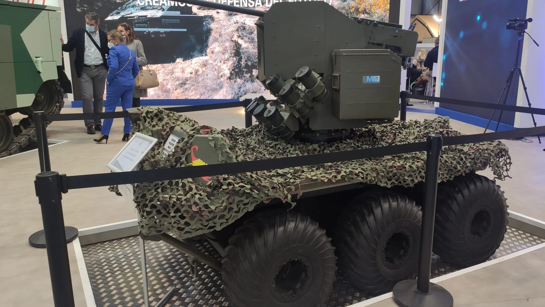 Vehículo terrestre no tripulado "Mutt" de SBS con la torre Guardian de Escribano