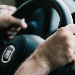 Las distracciones al volante están implicadas en -al menos- el 30% de accidentes al volante | Fuente: PEXELS