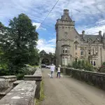 Puente de Overtoun, más conocido como "el puente de los perros suicidas"